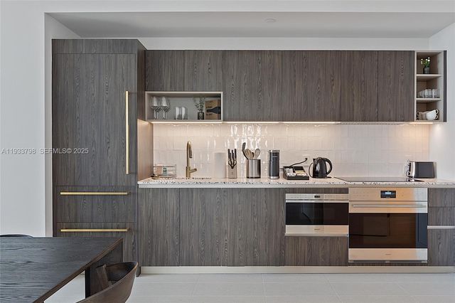 159 NE 6th St 5015, Miami, FL 33132