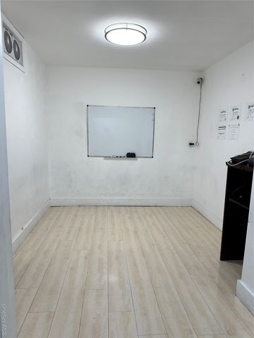 43-43 Kissena Boulevard 114, Flushing, NY 11355