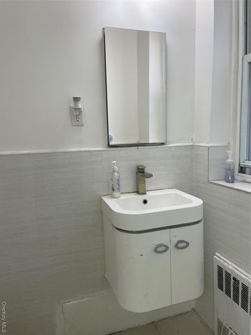 43-43 Kissena Boulevard 114, Flushing, NY 11355