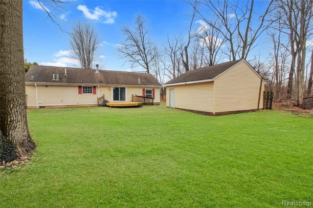 7175 Ozga Street, Romulus, MI 48174