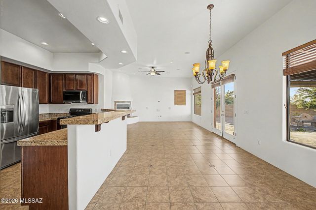 9989 S Placita De La Bondad, Vail, AZ 85641
