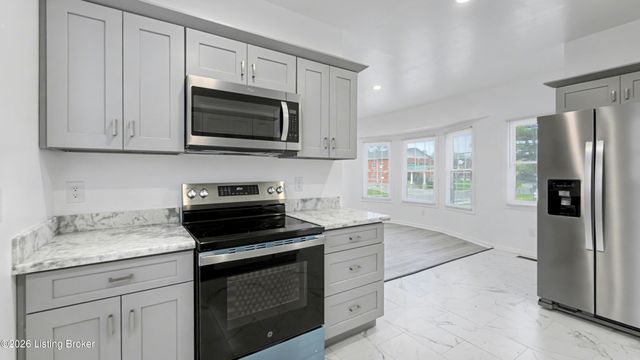 1301 S 26th St, Louisville, KY 40210