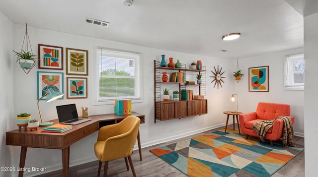 1301 S 26th St, Louisville, KY 40210