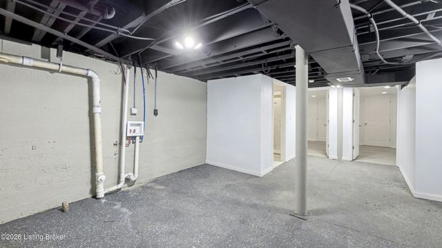 1301 S 26th St, Louisville, KY 40210