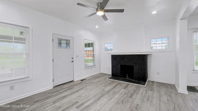 1301 S 26th St, Louisville, KY 40210