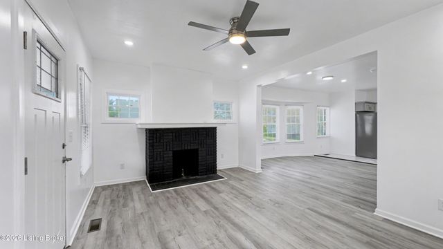 1301 S 26th St, Louisville, KY 40210