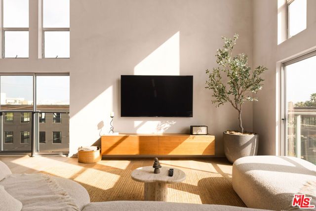 4215 Glencoe Avenue 405, Marina Del Rey, CA 90292