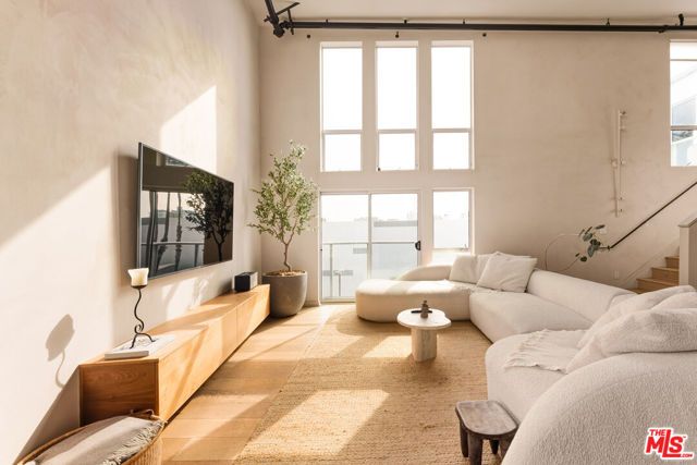 4215 Glencoe Avenue 405, Marina Del Rey, CA 90292