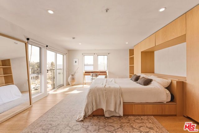 4215 Glencoe Avenue 405, Marina Del Rey, CA 90292