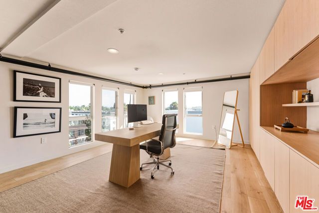 4215 Glencoe Avenue 405, Marina Del Rey, CA 90292