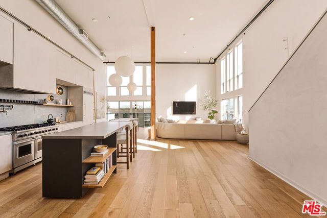 4215 Glencoe Avenue 405, Marina Del Rey, CA 90292