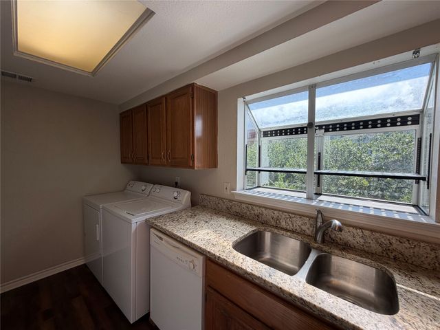 6220 bentwood Trail 404, Dallas, TX 75252