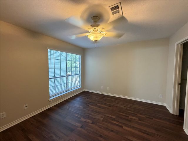 6220 bentwood Trail 404, Dallas, TX 75252