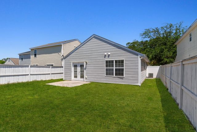 833 Silvercrest Dr., Myrtle Beach, SC 29579