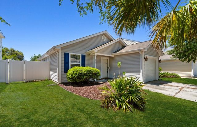 833 Silvercrest Dr., Myrtle Beach, SC 29579