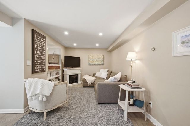 60 Guernsey St. 1, Boston, MA 02131