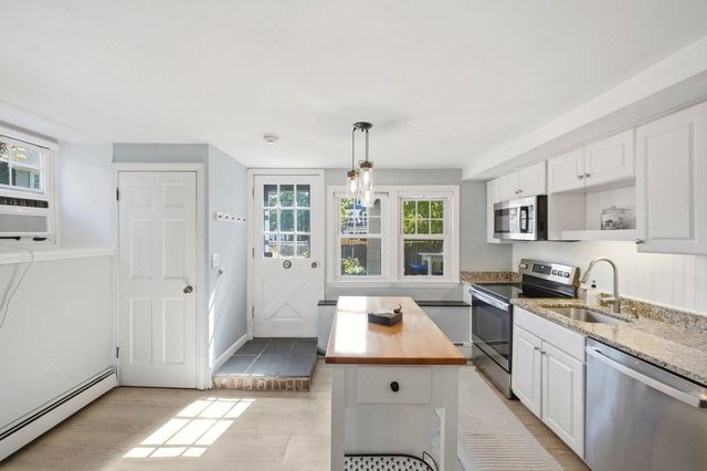 60 Guernsey St. 1, Boston, MA 02131