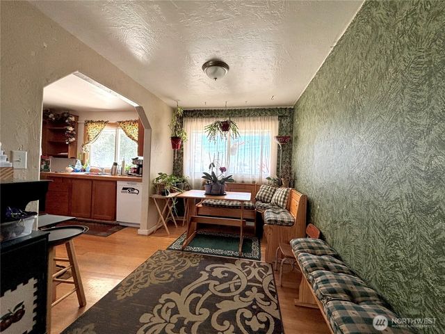 207 W Loop Drive, Moses Lake, WA 98837