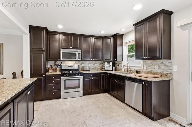 1628 Lexington Street, Plymouth, MI 48170