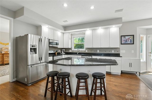 10772 Country Walk Court, Dayton, OH 45458