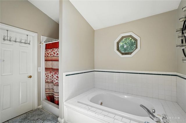 10772 Country Walk Court, Dayton, OH 45458