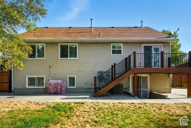 2343 W TEMPLE VIEW CIR, South Jordan, UT 84095
