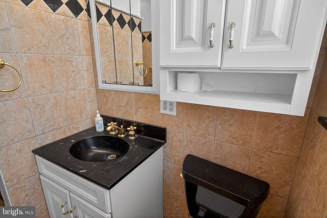 3555 READING CREST AVE, Reading, PA 19605