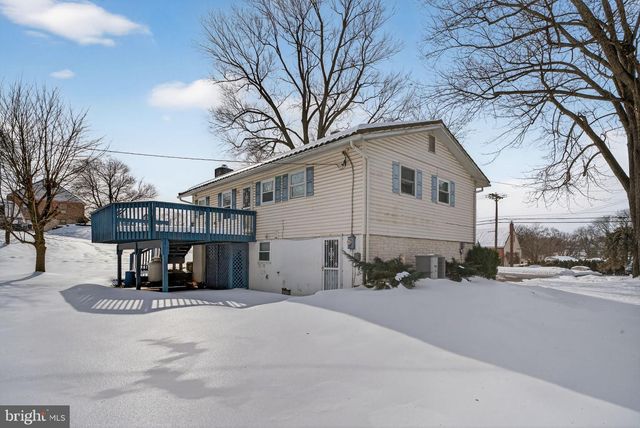 3555 READING CREST AVE, Reading, PA 19605