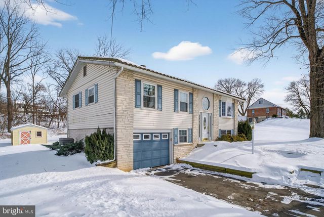 3555 READING CREST AVE, Reading, PA 19605