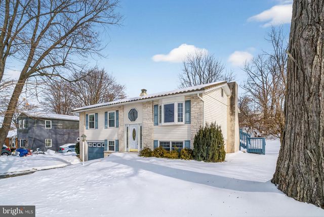 3555 READING CREST AVE, Reading, PA 19605