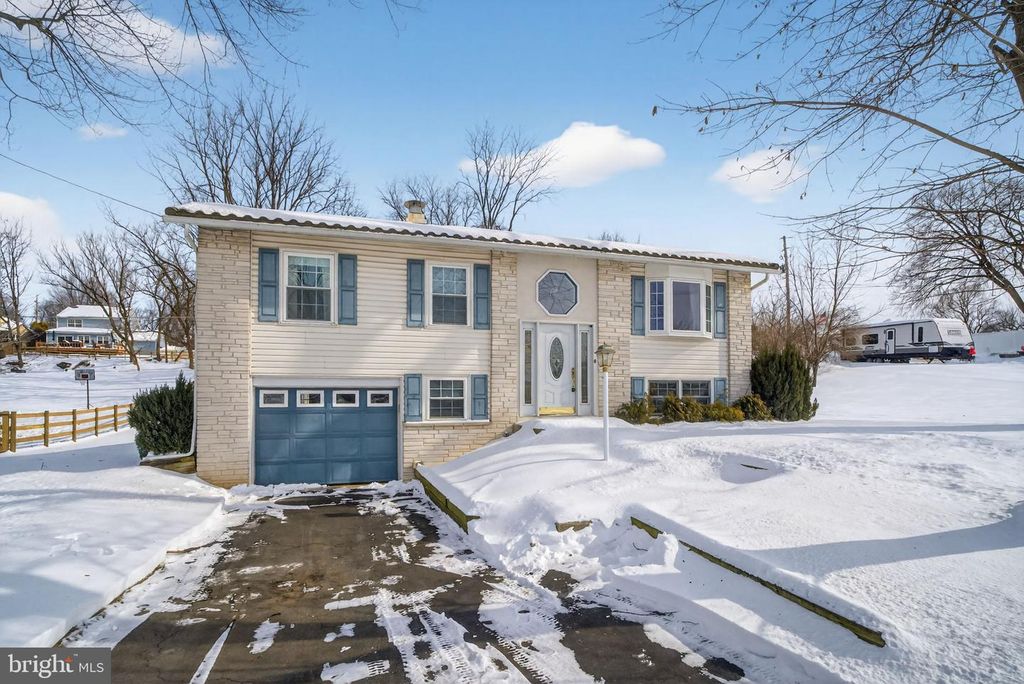 3555 READING CREST AVE, Reading, PA 19605