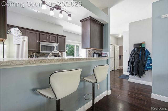 30498 Caroline Emily, New Baltimore, MI 48051