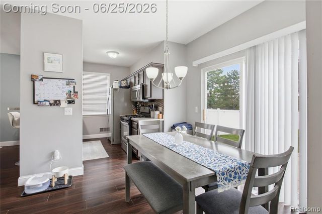 30498 Caroline Emily, New Baltimore, MI 48051