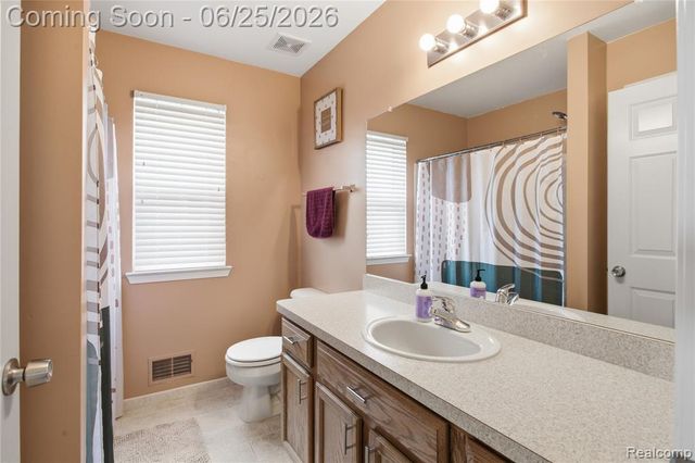 30498 Caroline Emily, New Baltimore, MI 48051