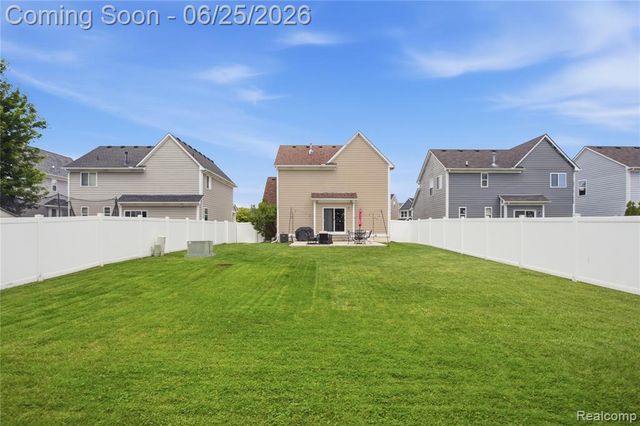 30498 Caroline Emily, New Baltimore, MI 48051