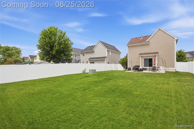 30498 Caroline Emily, New Baltimore, MI 48051