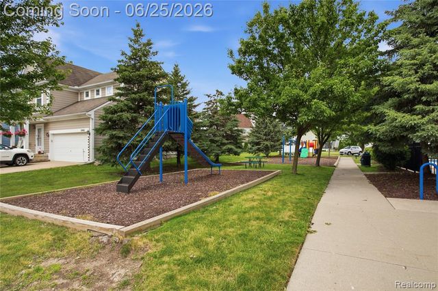 30498 Caroline Emily, New Baltimore, MI 48051