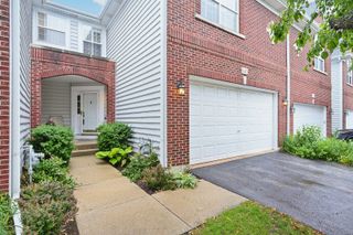 147 Fulbright Lane, Schaumburg, IL 60194