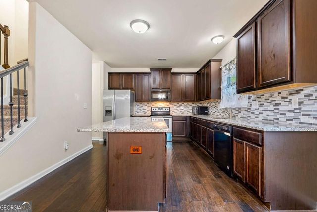 1347 Balvaird Drive, Lawrenceville, GA 30045