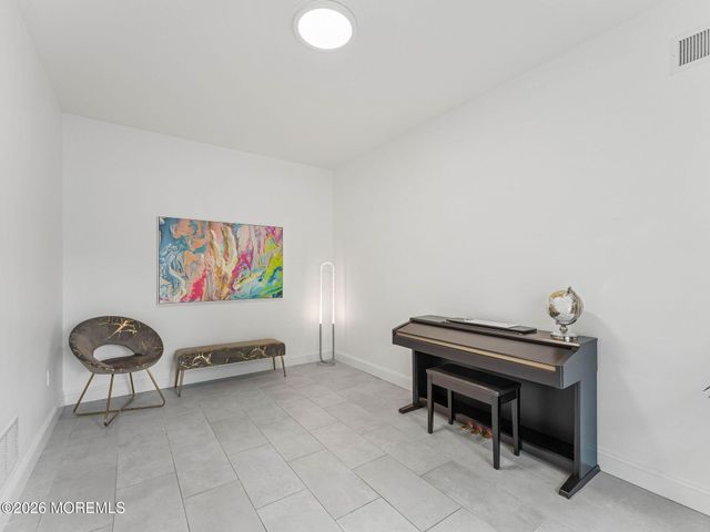 64 Sanz Town Road, Lakewood, NJ 08701