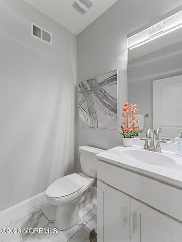 64 Sanz Town Road, Lakewood, NJ 08701