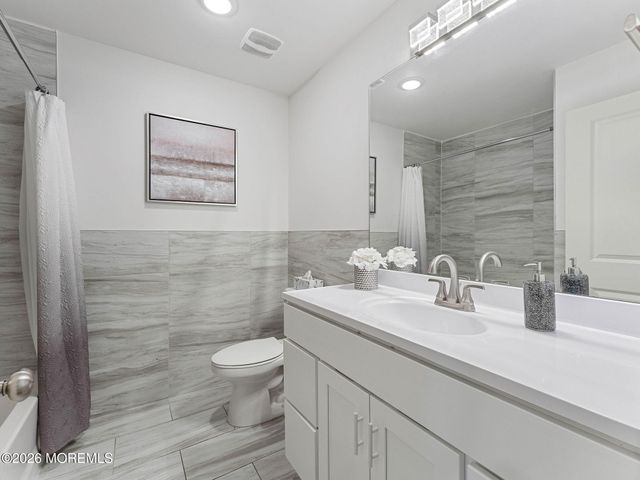 64 Sanz Town Road, Lakewood, NJ 08701