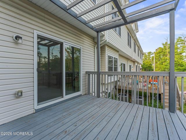 64 Sanz Town Road, Lakewood, NJ 08701