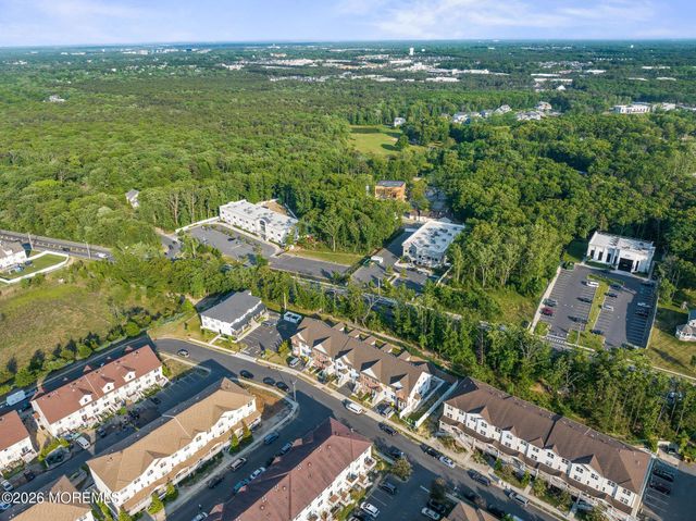 64 Sanz Town Road, Lakewood, NJ 08701
