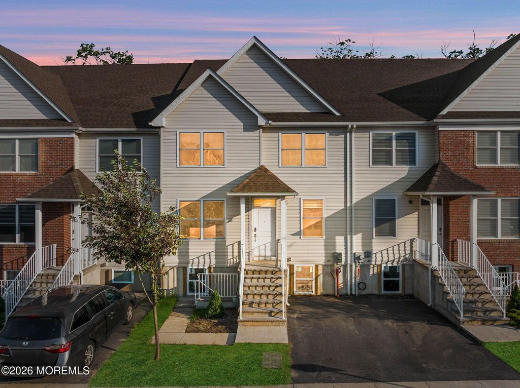 64 Sanz Town Road, Lakewood, NJ 08701