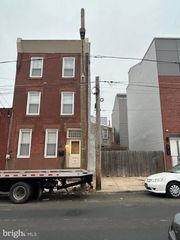 2432 N MASCHER ST, Philadelphia, PA 19133