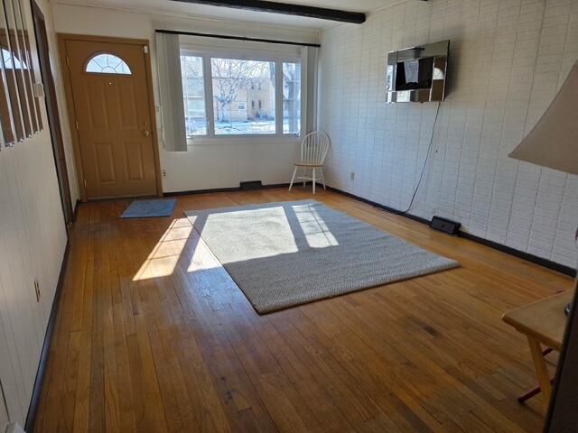 8220 W Keefe AVENUE, Milwaukee, WI 53222