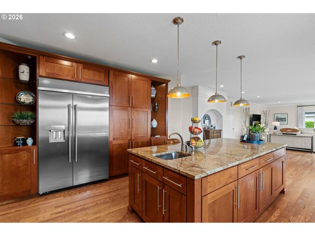 1423 Nw DEERFERN St, Camas, WA 98607