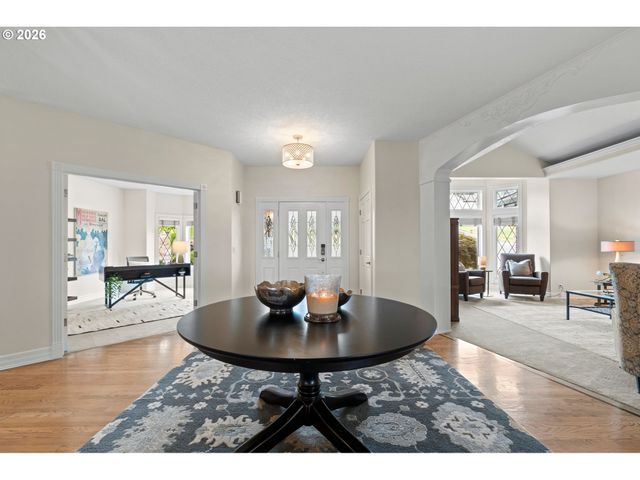 1423 Nw DEERFERN St, Camas, WA 98607