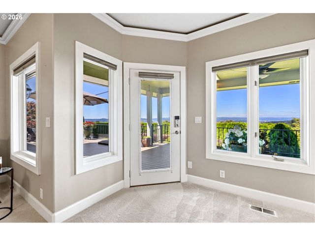 1423 Nw DEERFERN St, Camas, WA 98607